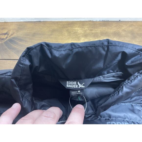 Eddie Bauer Puffer Vest Mens Medium Microlight 650 Goose Down Black NWT - Picture 5 of 12